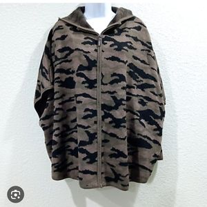 Tahari Camo Women Hoodie Poncho Sweater